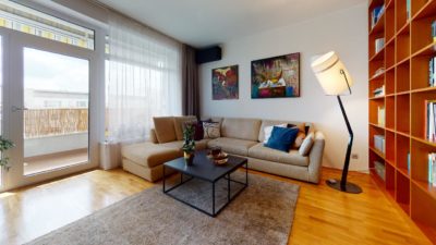 Priestranny-3-izbovy-byt-v-oblubenej-casti-Kramare-Living-Room